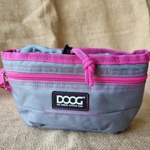 New DOOG Treat Clip On Bag, Dog Park, Walking Dog Owner Bag - Picture 1 of 8
