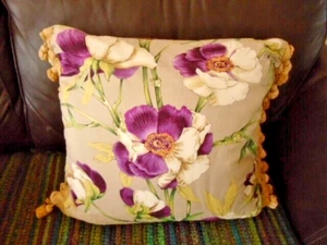 Cushion Oatmeal Feather filled Vintage Floral & burgundy 2 sided tassel large - Picture 1 of 6