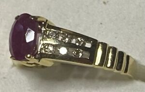 14K Yellow Gold Ruby and Diamond Cocktail Ring Size 6.00 2.79 Grams 1.18 Cttw