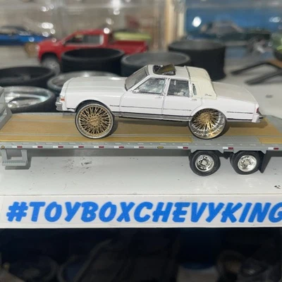 Chevrolet Caprice Classic Brougham LS ON 30s PERSONALIZADO blanco/blanco 1/64 1986 Foto 1 de 4