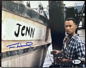 FOTO FIRMADA POR TOM HANKS 8X10 Forrest Gump autógrafo ganador del Oscar certificado de autenticidad Beckett 13 - Imagen 1 de 3