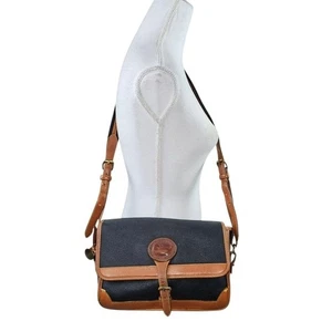 Bolso de Hombro Dooney & Bourke Vintage Años 80 Clásico Todo Clima Cuero Solapa - Imagen 1 de 8