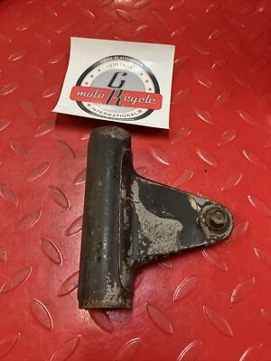 Yamaha RD400 1977 Horquilla izquierda cubierta superior soporte faro 1976 1978 2 Foto 1 de 4