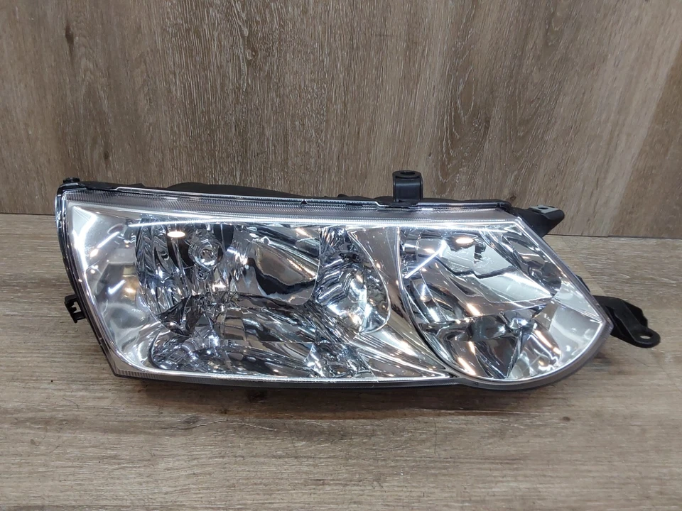 Faro derecho del lado del pasajero Toyota Solara 2002-2003 ASSY OEM Foto 1 de 4