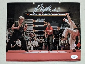 Foto firmada por Ralph Macchio 8x10 THE KARATE KID AUTÓGRAFO COBRA KAI CERTIFICADO DE AUTENTICIDAD JSA - Imagen 1 de 1