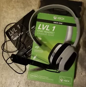 Xbox One Lvl 1 Chat Headset + Black Silicone Xbox Controller Protective Sleeve - Picture 1 of 3