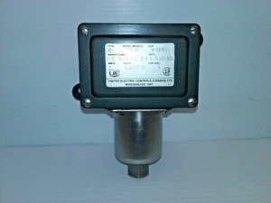 UNITED ELECTRIC J6X S126AD PRESSURE SWITCH 1/4IN 0-30IN-HG 125/250V-AC 1/4IN NNB - Picture 1 of 5