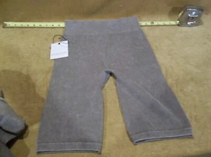 Woman's Medium Thread & Supply Corduroy Bikeing Shorts - Picture 1 of 6
