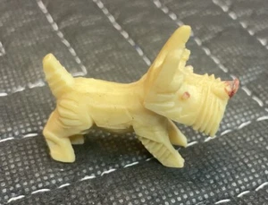 PERRO TALLADO CELULOIDE VINTAGE Hecho en Japón Terrier - Imagen 1 de 10