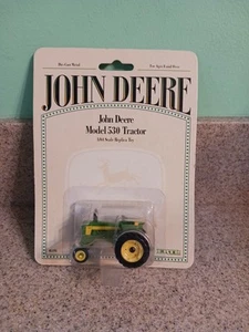 Ertl John Deere 530 Tractor Diecast 1:64 - Picture 1 of 5