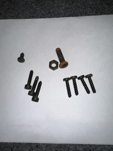 Homelite UT-32655 Weedeater Line Timmer Misc Screws - Picture 1 of 4