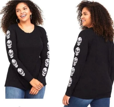 Torrid 黑色头骨图案长袖圆领上衣女式 3 码修身版型 — 第 1/4 张图片