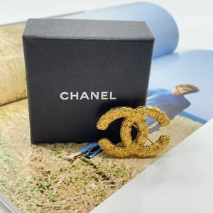 Auth Chanel Coco Mark Arabesque Lava Pattern GD Brooch 93A W/Box SK120454 - Picture 1 of 17