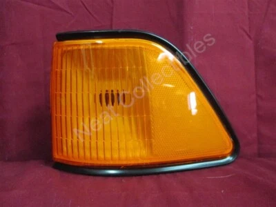 NOS OEM Dodge Spirit Amber Side Marker Lamp 1989 - 91 Left Hand - Image 1 of 4
