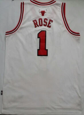 Camiseta Adidas Chicago Bulls Derrick Rose 2012 tamanho G - Imagem 1 de 4