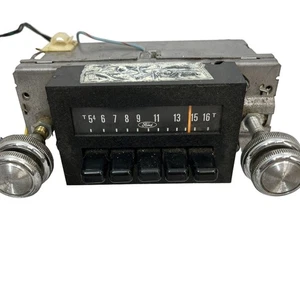 Radio Ford AM Radio Mustang Capri Truck Bronco Untested Selling as Found 1981 - Picture 1 of 11