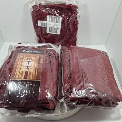 Colección Decoradora Cortinas Borgoña - 3 Paneles - 2 Patrones Sólidos y 1 Estilo Encaje Foto 1 de 4