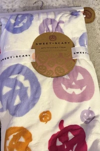 Pumpkin Halloween Blanket| Viral Rare Find - Picture 1 of 2