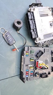 Kit De Démarrage Peugeot 407 Hdi 1.6 110 CV  STAGE1+140 CV+EGR OFF+FAP OFF - Immagine 1 di 4