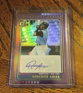 2025 Panini Donruss- Signature Series Purple Roderick Arias Auto 19/25 #SG-RAR - Picture 1 of 3