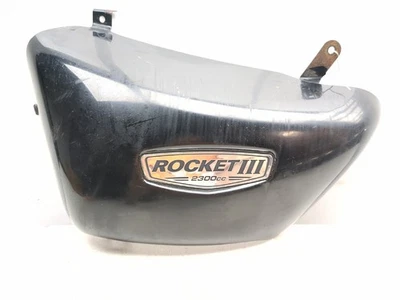 04-09 Panel de cubierta de asiento inferior derecho Triumph Rocket 3 III Foto 1 de 4
