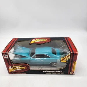 JOHNNY LIGHTNING 2007 / 1:24 MUSCLECARS R22 1969 DODGE CHARGER R/T Teal **Read - Picture 1 of 10