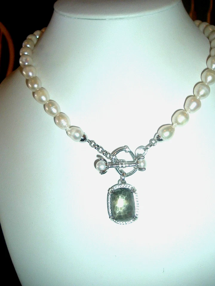 COLLAR 8,5-9 MM CULTIVADO FW PERLA Y TOPACIO Y PIRITA DOBLETE RODIO SOBRE 925 SS. Foto 1 de 4