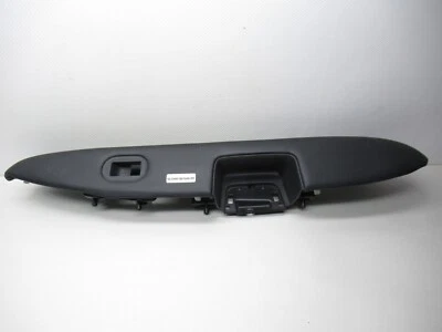 Apoyabrazos panel puerta trasera derecha Honda HR-V 2016-2022 83750-T7J-H010 OEM Foto 1 de 3