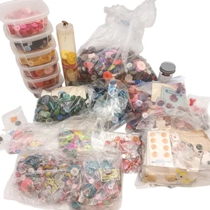 Assorted Vintage Button Large Collection Sewing Craft Supplies - Picture 1 of 11