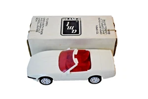 1992 AMT Ertl AMERICA CORVETTE CONVERTIBLE 1/24 Scale Diecast NEW #8923 Promo - Picture 1 of 4