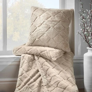 Catherine Lansfield Cosy Diamond Kunstfell Überwurf Sofa Bett Stuhl Decke Natur - Bild 1 von 3