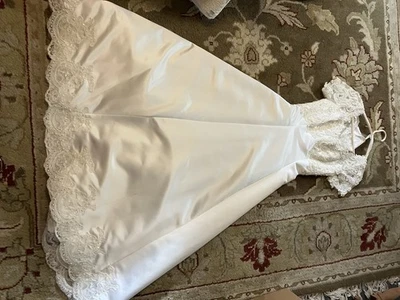 老式古董 Alfred Angelo 'A-Line' 婚礼花边串珠珍珠连衣裙 XS-S 码 — 第 1/4 张图片