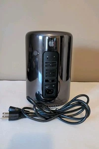 Apple Mac Pro 2013 6 Core Xeon E5 D500 3.5Ghz MD878LL/A 16GB RAM 1TB SSD GC - Picture 1 of 3