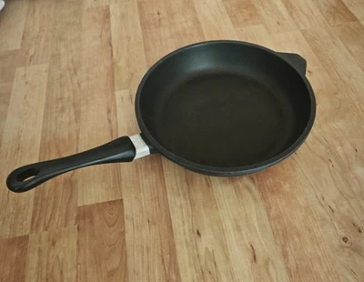 WOLL Profi Gusspfanne Ø 28 cm und  5 cm hoch - Bild 1 von 2