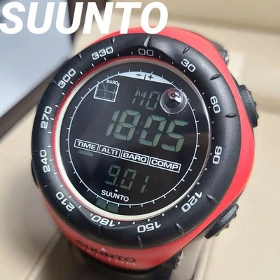 Reloj exterior SUUNTO Vector correa goma roja probado excelente estado Foto 1 de 4