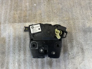 BMW Genuine OEM X5 M Trunk Lid Latch Lock Clasp Lock Tailgate Actuator - Picture 1 of 3