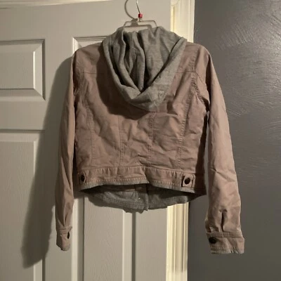 Chaqueta con capucha pequeña Aventura S Foto 1 de 2