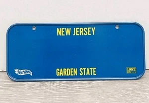 Placa de licencia de bicicleta Hot Wheels vintage años 80 1982 nueva nueva nueva con nombre de niño en blanco RARA - Imagen 1 de 3