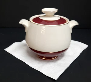 Vintage Homer Laughlin China  'Cavalier'  Eggshell Sugar Bowl w/Lid Red & Ivory - Picture 1 of 7