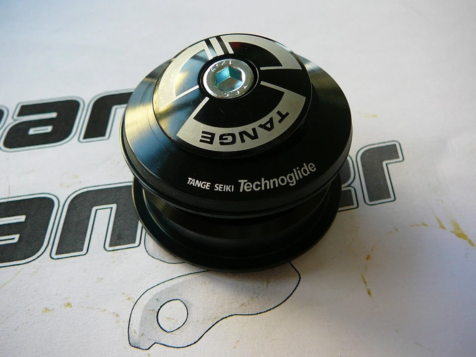 Tange Seiki Technoglide ZS22 полу интегрированная 1 1/8" гарнитура черный с звезда болт - Изображение 1 из 4