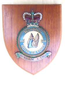 RAF/ROYAL AIR FORCE     228 SQUADRON        WALL PLAQUE/CREST/SHIELD - Picture 1 of 1