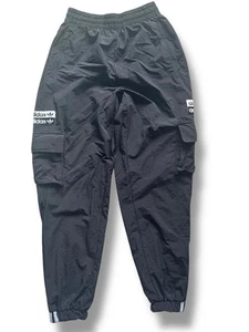 Pantalones de chándal Adidas Cargo negros para dama talla 6 - Envío el mismo día - Imagen 1 de 11
