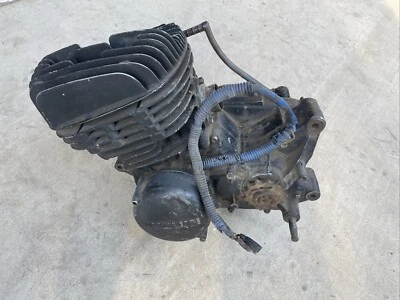 Suzuki PE250 1978 PE 250 PE250C motor Kickstarter se activa Foto 1 de 4