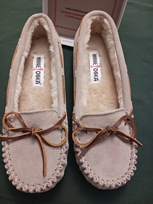 Nuevos Mocasines Minnetonka Forrados Talla 9-B Mujer Zapatillas, Nunca Usados Foto 1 de 4