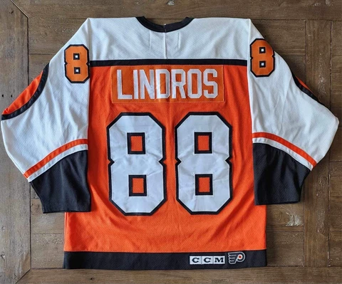 Vintage CCM Philadelphia Flyers Eric Lindros #88 Official NHL Jersey Adult Large Cover