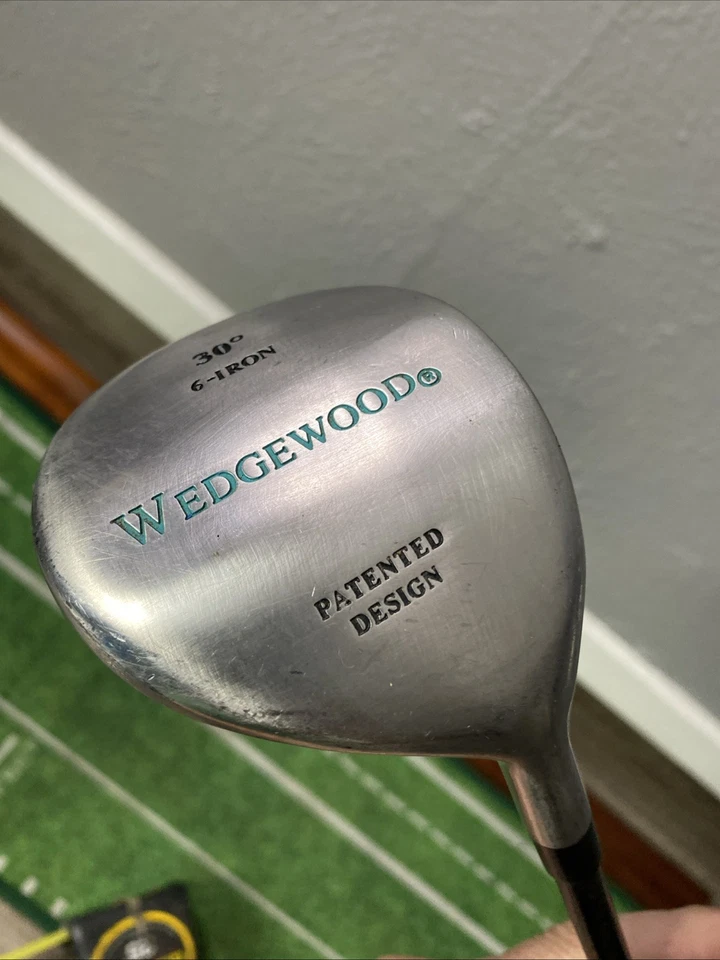 Women's Wedgewood Ladies Flex Graphite 30* 6 Iron Wood Right Hand - Image 1 of 4