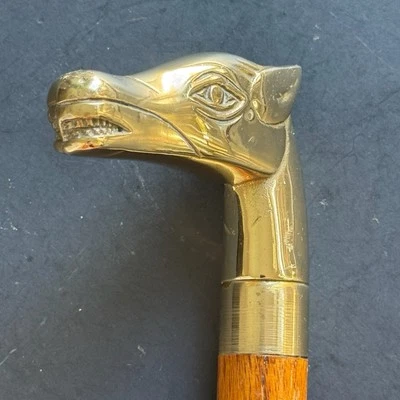 Bastón vintage con cabeza de caballo de latón y madera 36" Foto 1 de 4