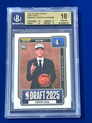 Cooper Flagg BGS 10 PRÍSTINO 2025 PANINI INSTANTÁNEO NBA DRAFT NOCHE NOVATO RC 9756 Foto 1 de 2