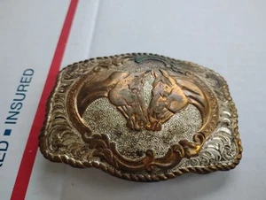 Crumrine Western Mens Belt Buckle Staring Horses Silver Over Bronze Pre-Loved - Picture 1 of 5