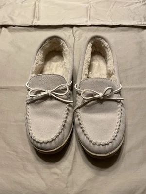 Women’s Sz 11 My Slippers Beige Moccasin Slippers Leather And Faux Fur Lining - Image 1 of 4